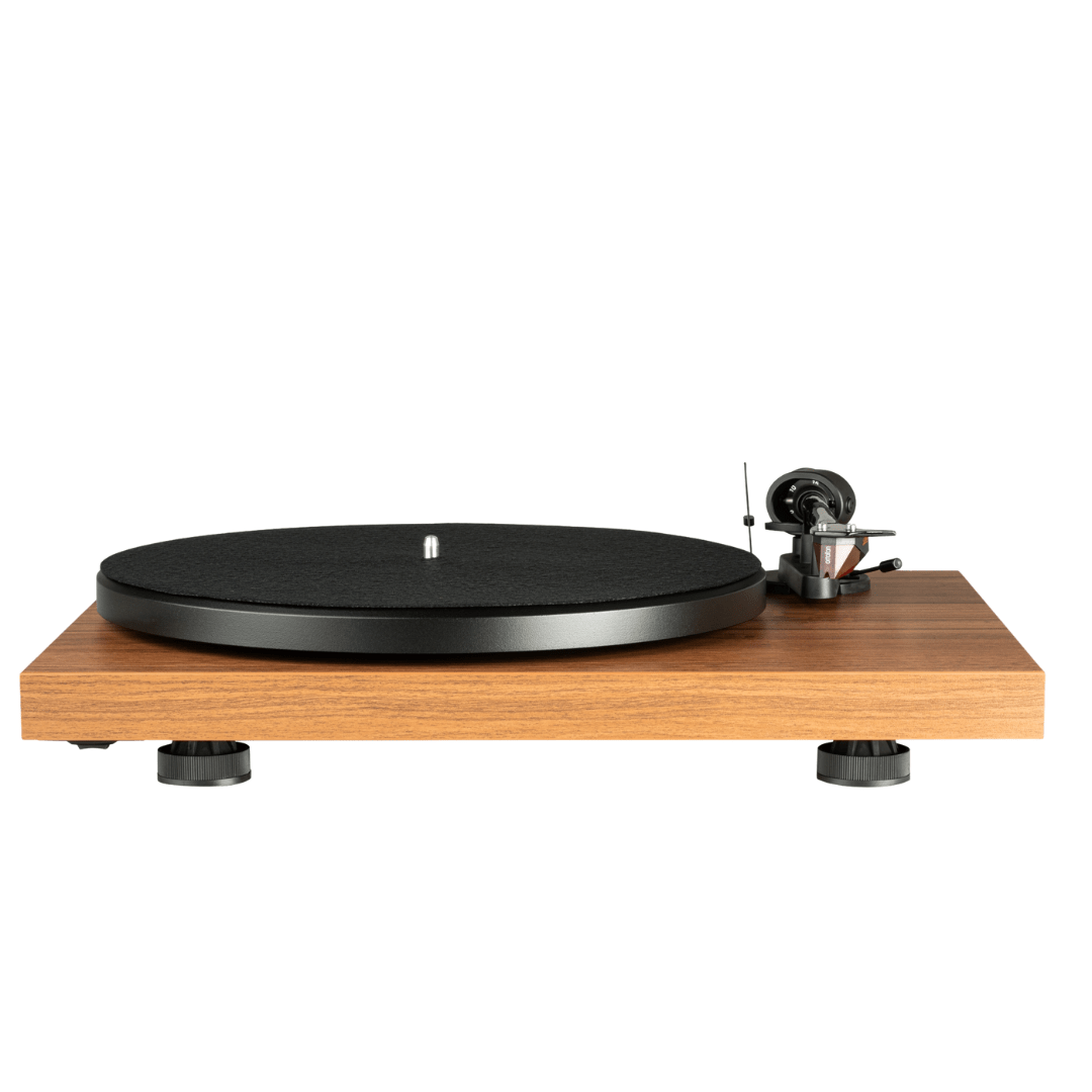 Pro-Ject Debut Carbon Classic Turntable with Ortofon 2M Red Cartridge