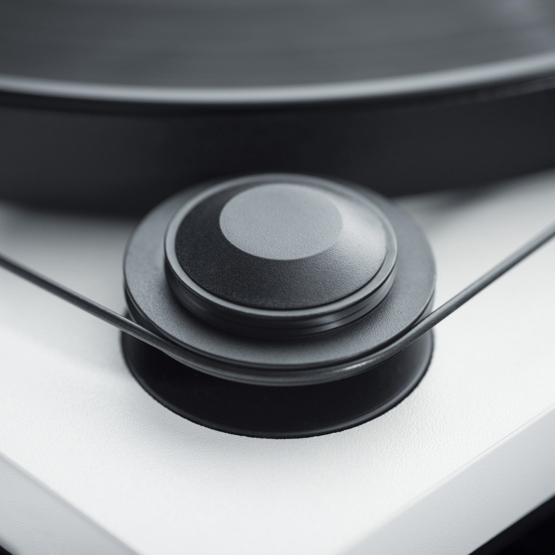 Pro-Ject Primary E Turntable with OM Cartridge