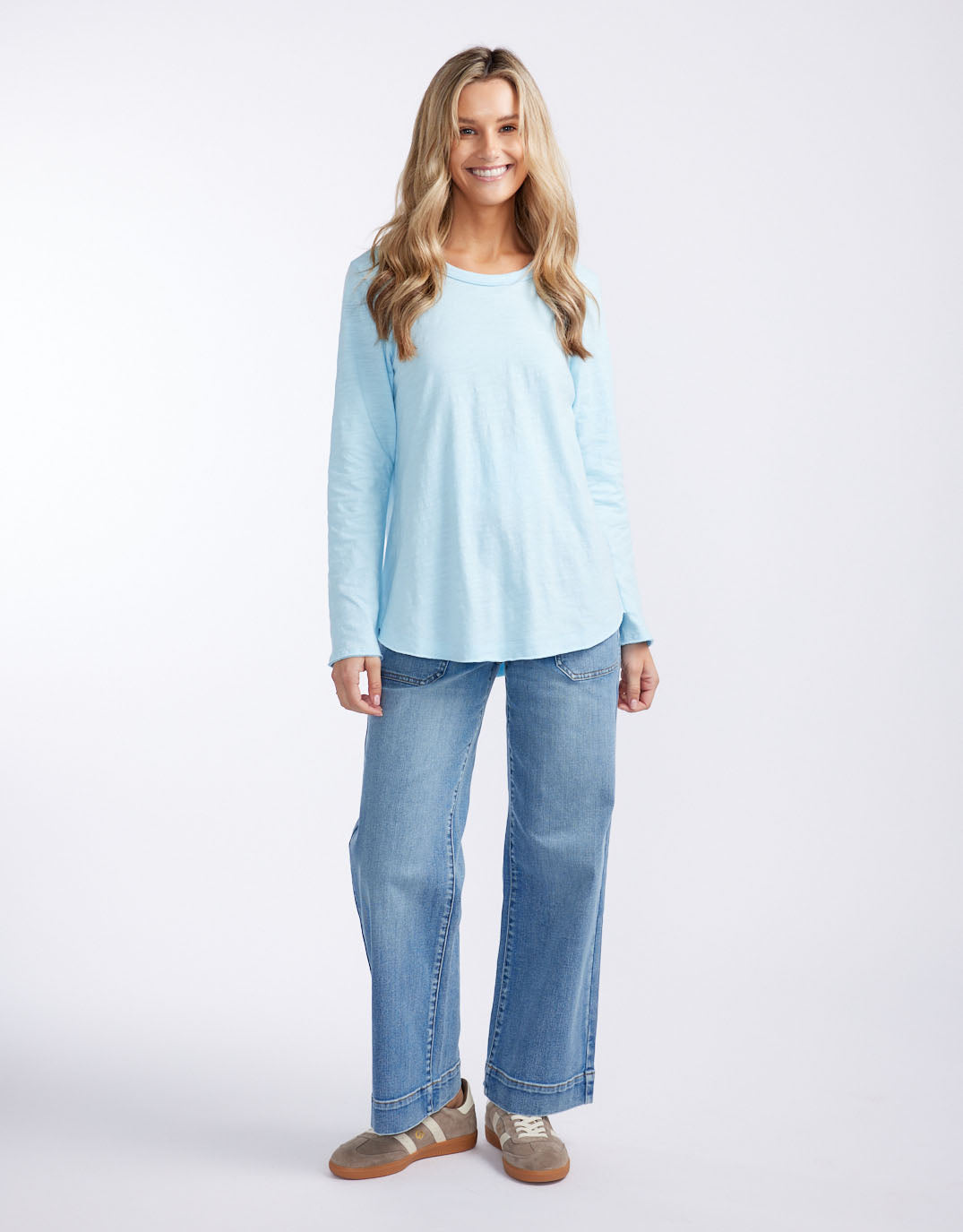 Essential Scoop Hem Long Sleeve T-Shirt - Ice Blue