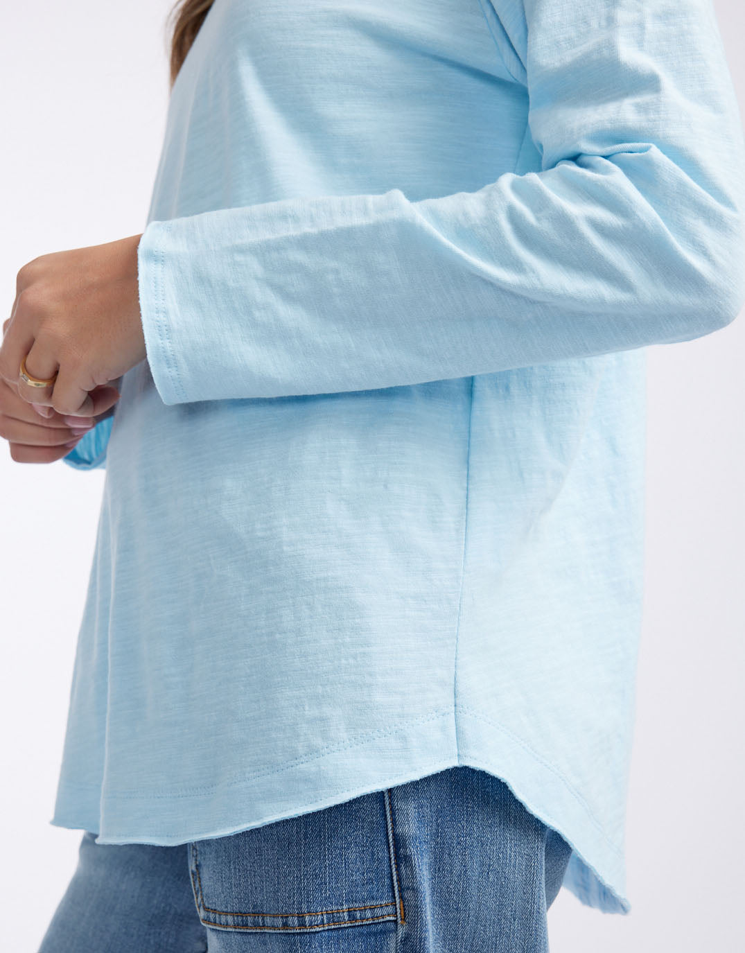 Essential Scoop Hem Long Sleeve T-Shirt - Ice Blue